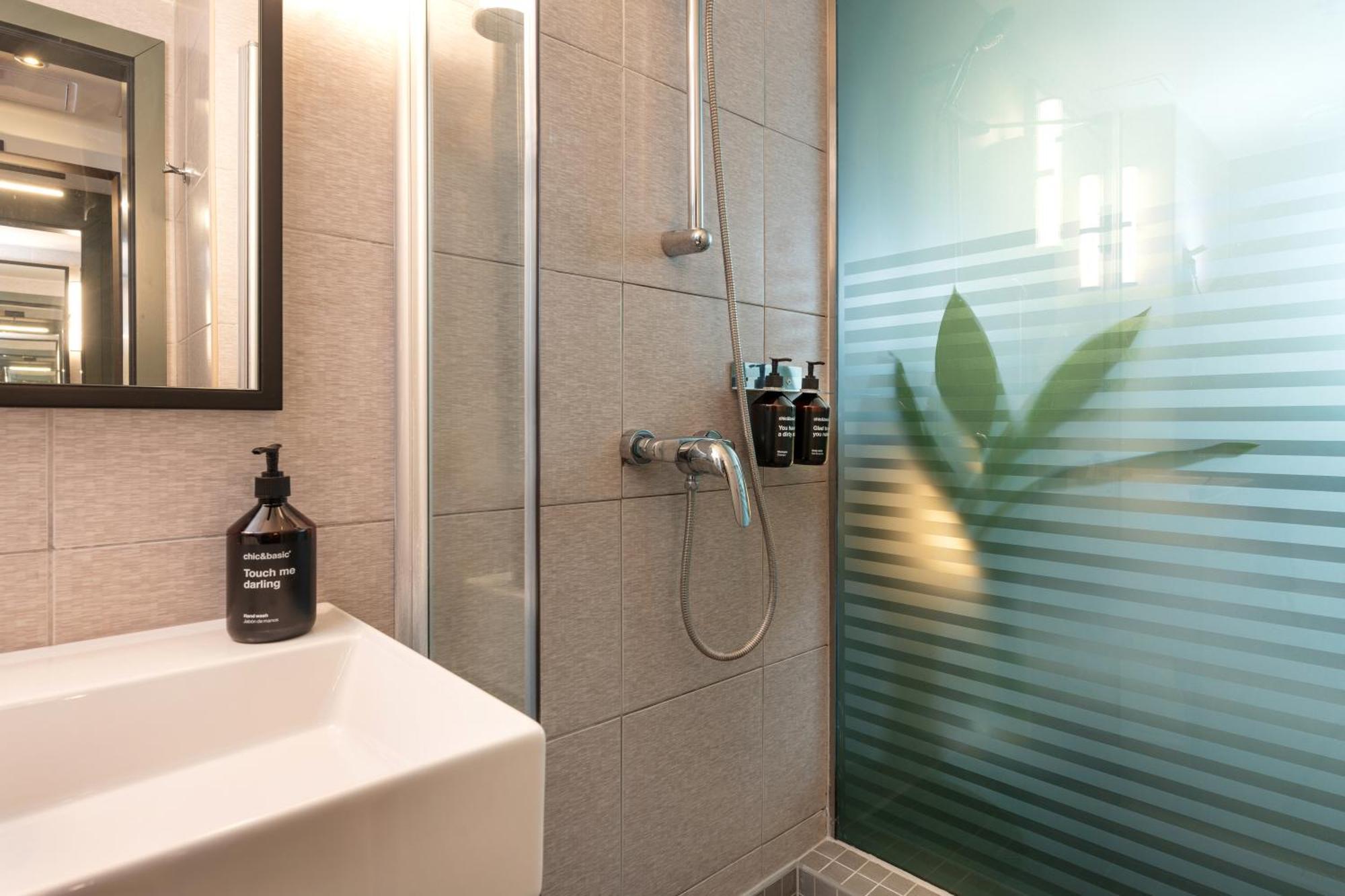 The Honest By Chic & Basic Hotel 4*