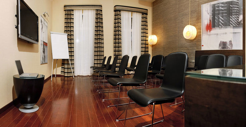 Hotel Soho Boutique 4*