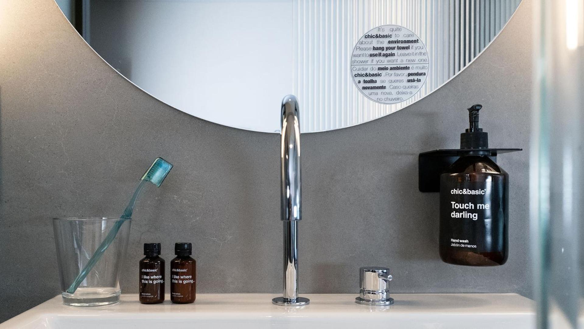 The Honest By Chic & Basic Hotel